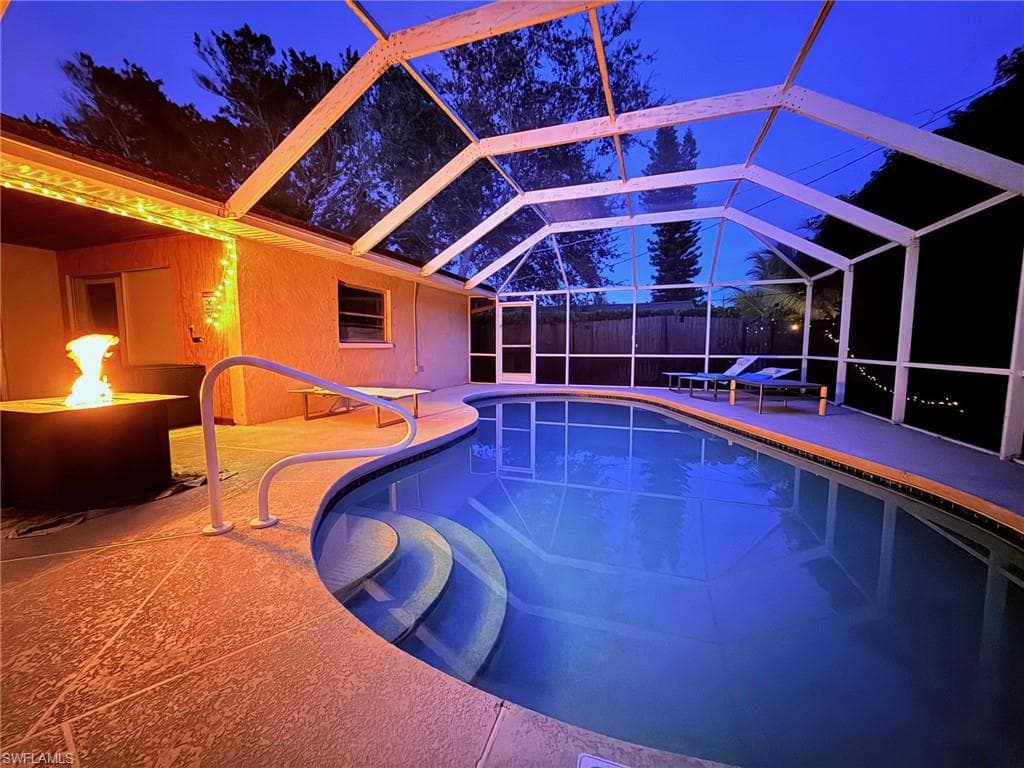 690 95th Ave, Naples