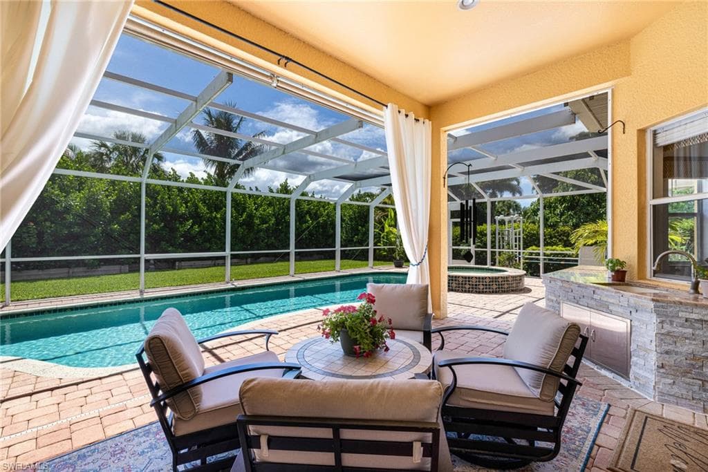 9836 Los Altos Ct, Fort Myers, photo 3