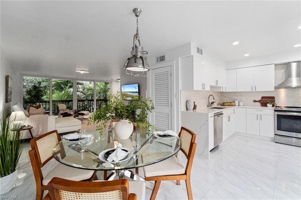 995 9th Ave #4, Naples, photo 3