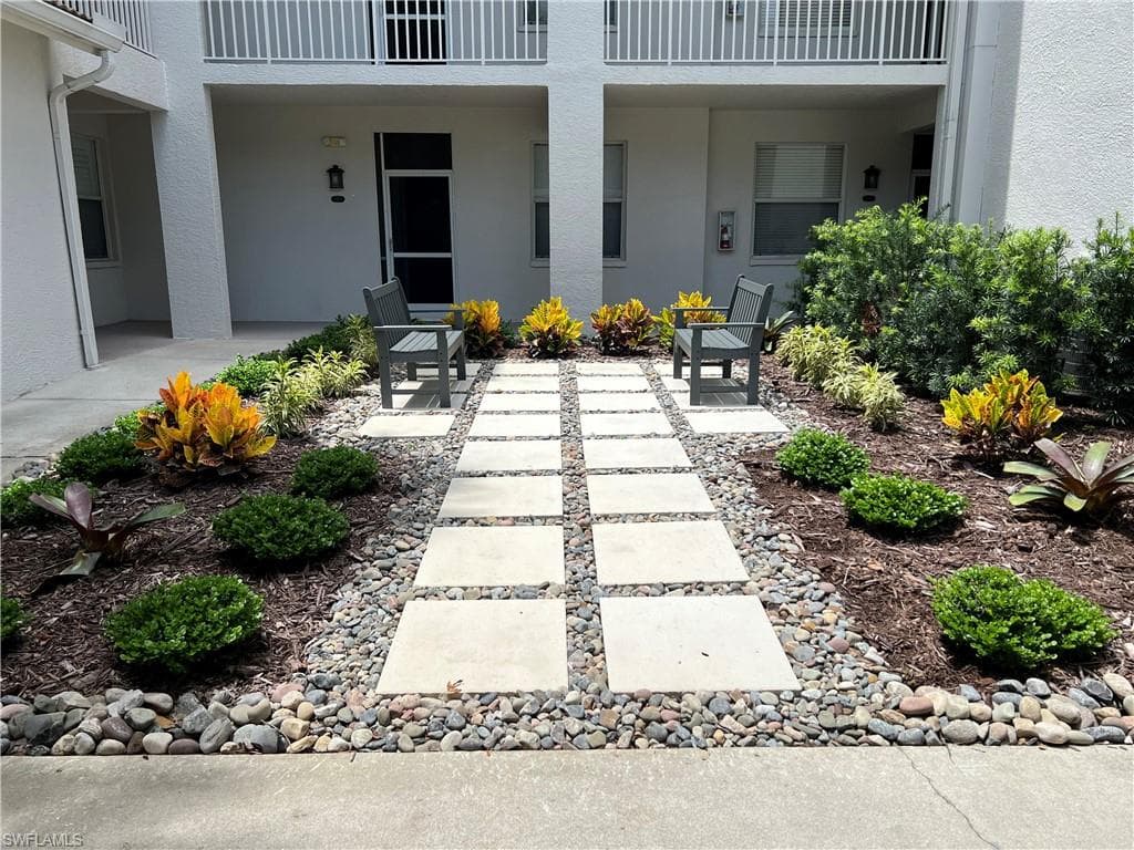 7525 Stoneybrook Dr #932, Naples