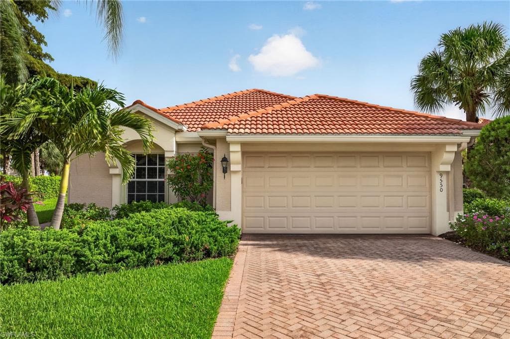 9550 Hemingway Ln, Fort Myers, photo 2