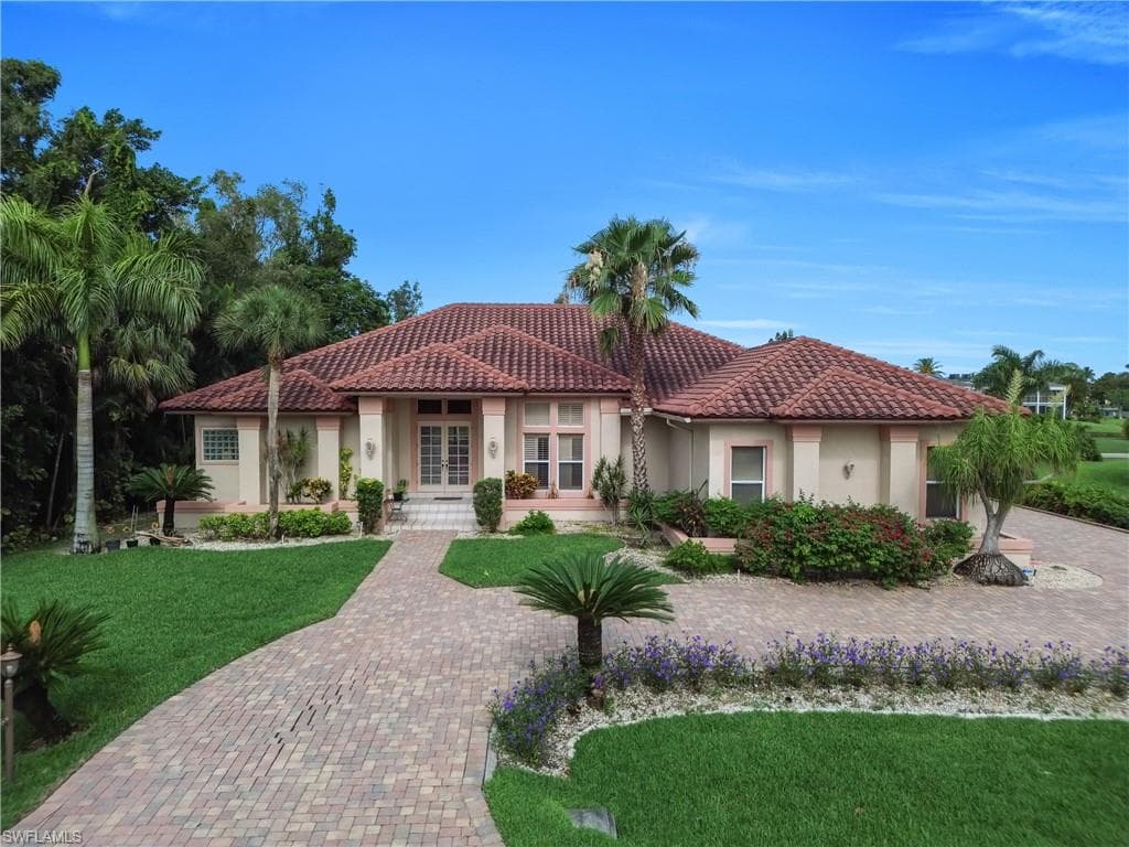 16971 Timberlakes Dr, Fort Myers, photo 2