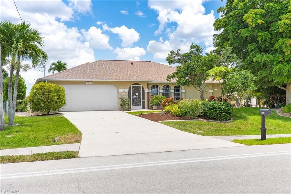 3931 Pelican Blvd, Cape Coral, photo 2