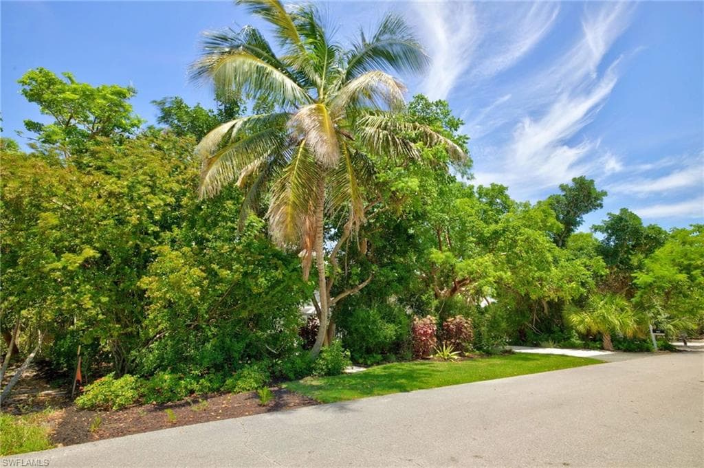 1986 Wild Lime Dr, Sanibel, photo 2