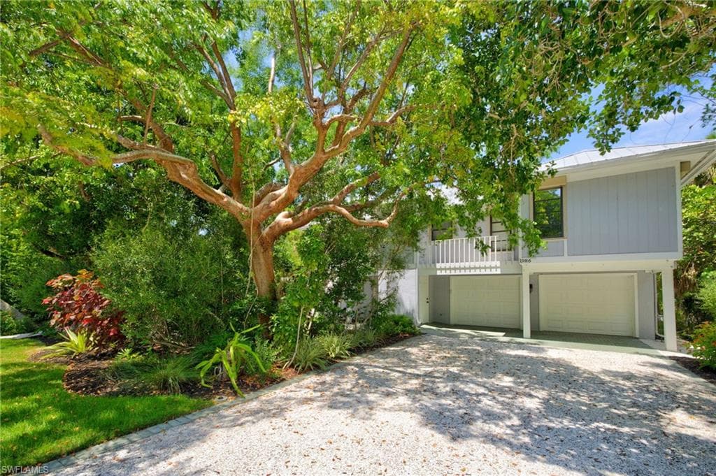 1986 Wild Lime Dr, Sanibel