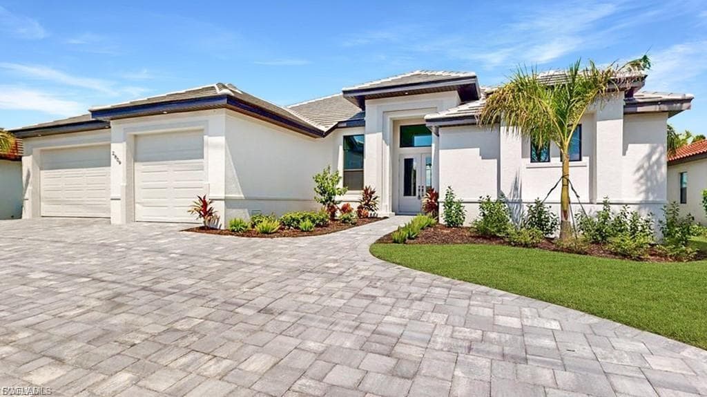 2809 Cape Coral Pkwy, Cape Coral