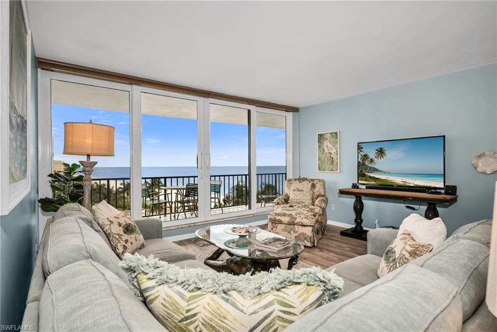 4001 Gulf Shore Blvd #507, Naples, photo 2