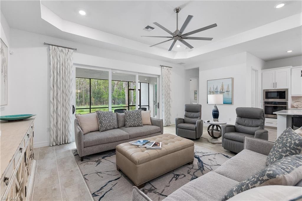 14083 Blue Bay Cir, Fort Myers, photo 3