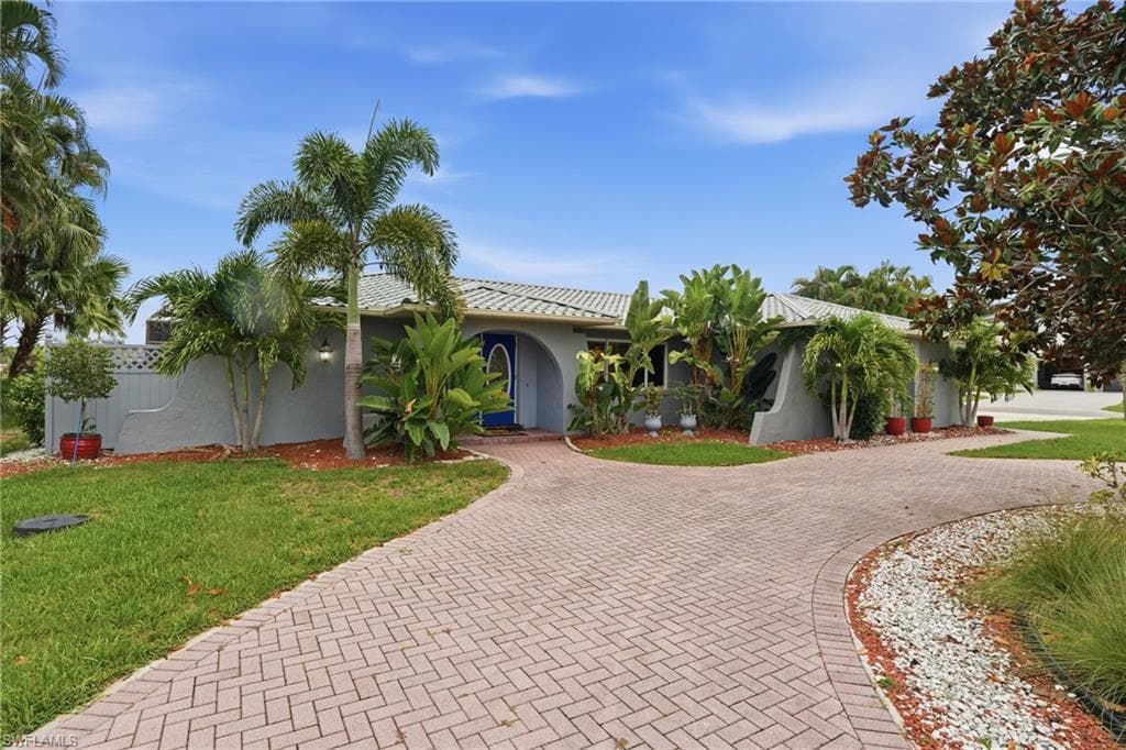 6114 Deer Run, Fort Myers