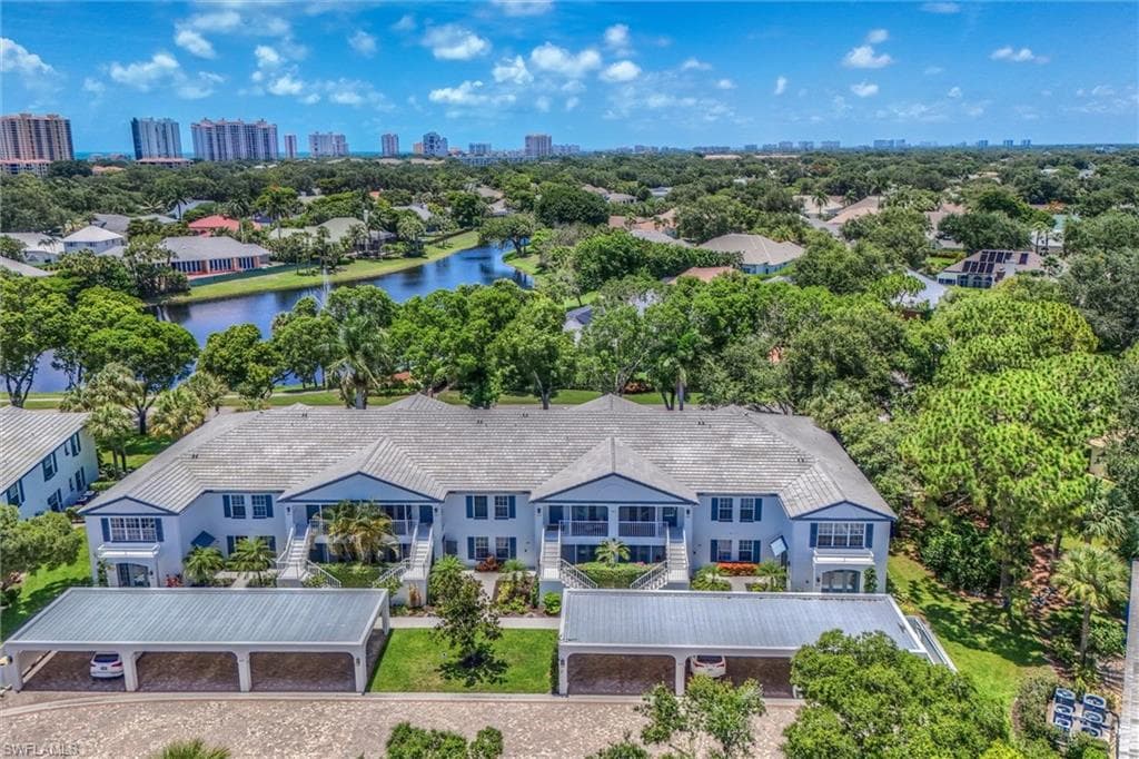 853 Tanbark Dr #105, Naples