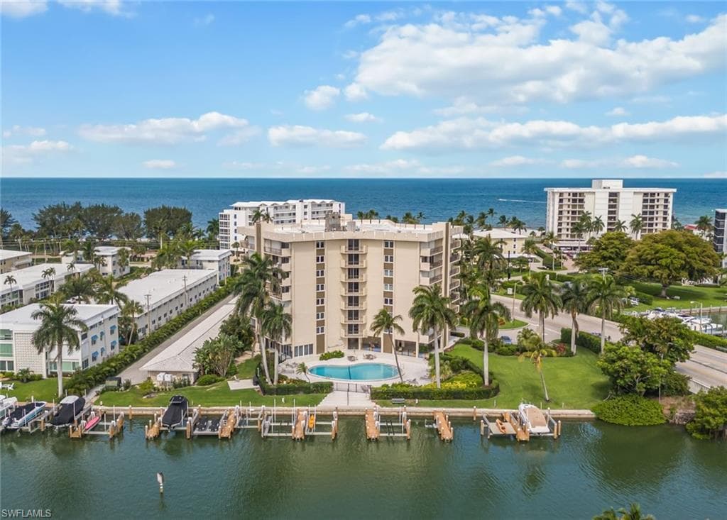 2150 Gulf Shore Blvd #411, Naples