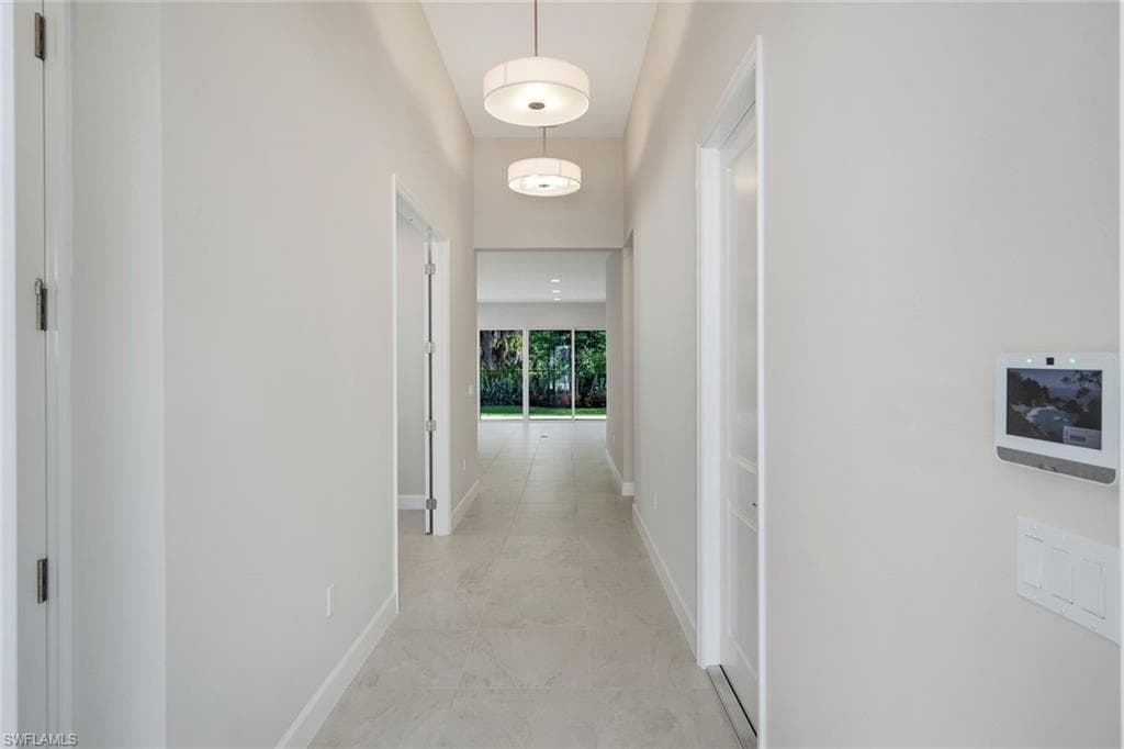 2565 Kingfisher Dr, Naples, photo 3