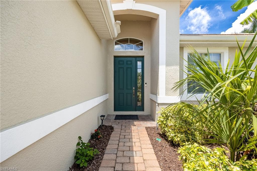2466 Ashbury Cir, Cape Coral, photo 3