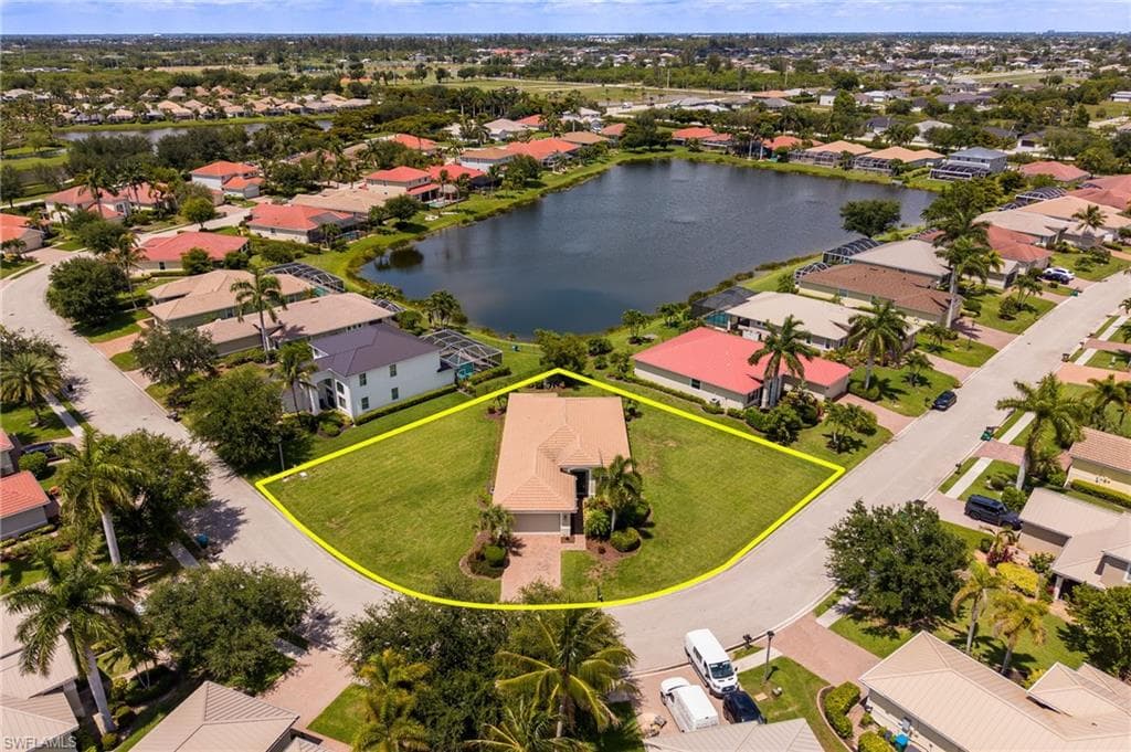 2466 Ashbury Cir, Cape Coral
