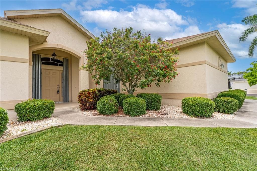 5118 19th Pl, Cape Coral, photo 2