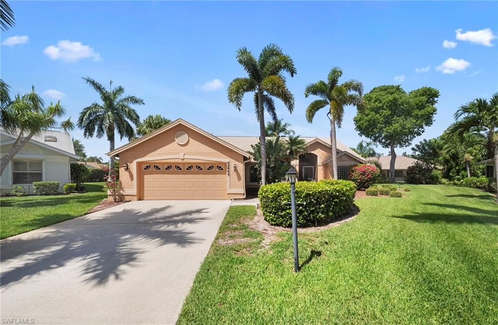 Fountain Lakes, Estero, Estero, photo 2