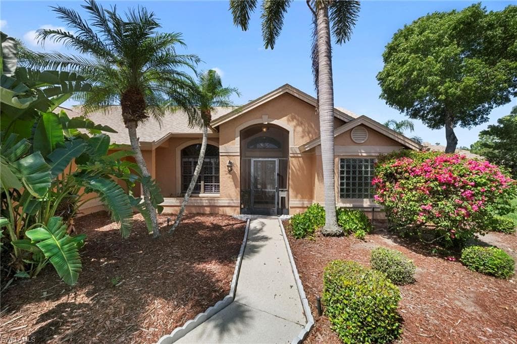 Fountain Lakes, Estero, Estero