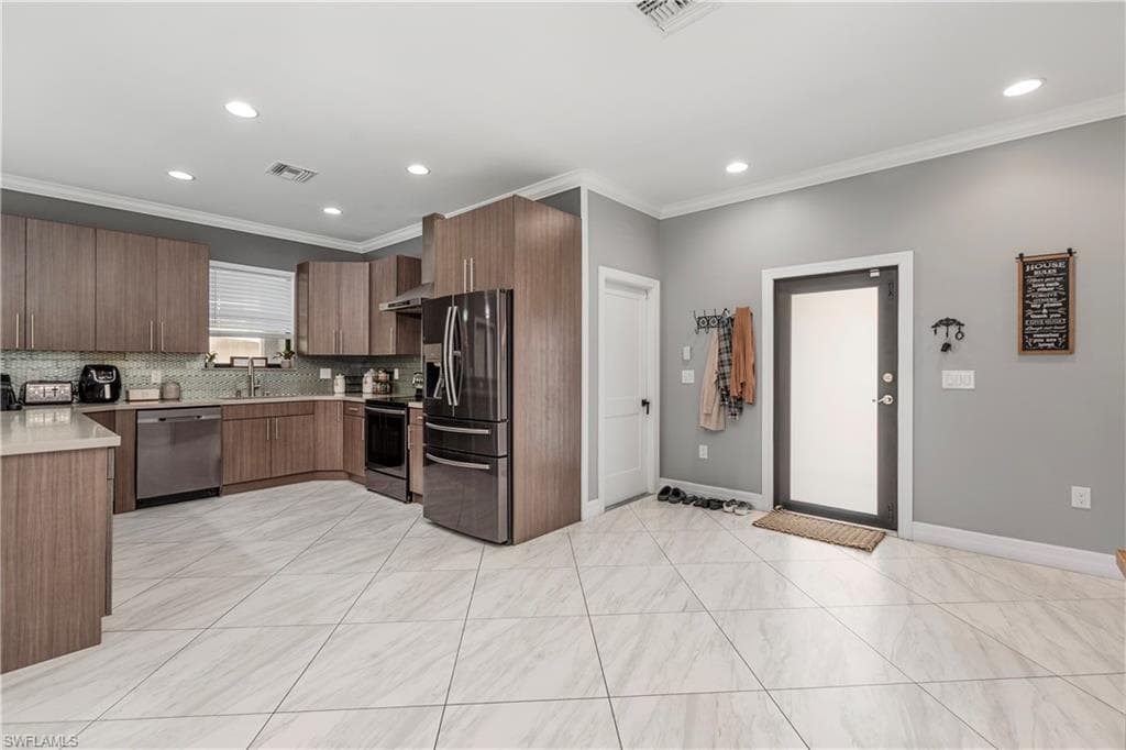 2360 Burton Ave, Fort Myers, photo 2