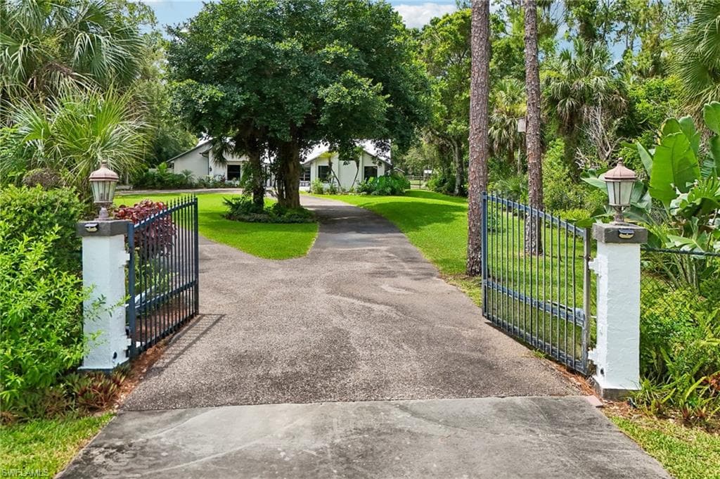 4980 Tamarind Ridge Dr, Naples, photo 2