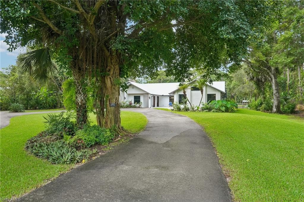 4980 Tamarind Ridge Dr, Naples, photo 3
