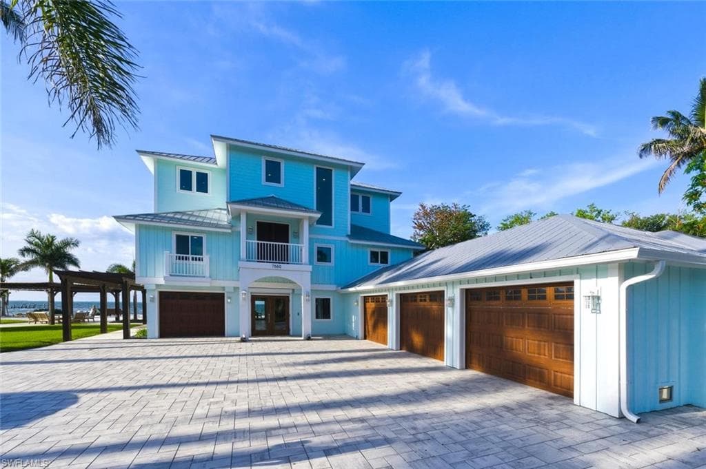 7660 Bocilla Ln, Bokeelia, photo 3