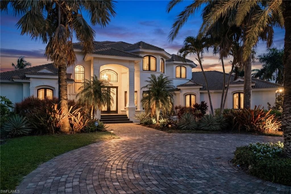 1578 Barfield Ct, Marco Island