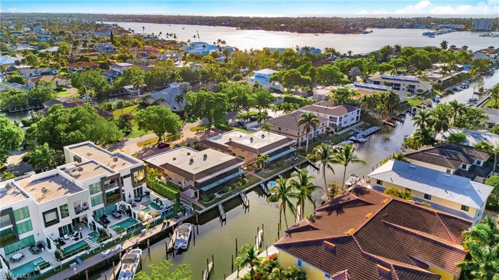 1521 Chesapeake Ave #b2, Naples