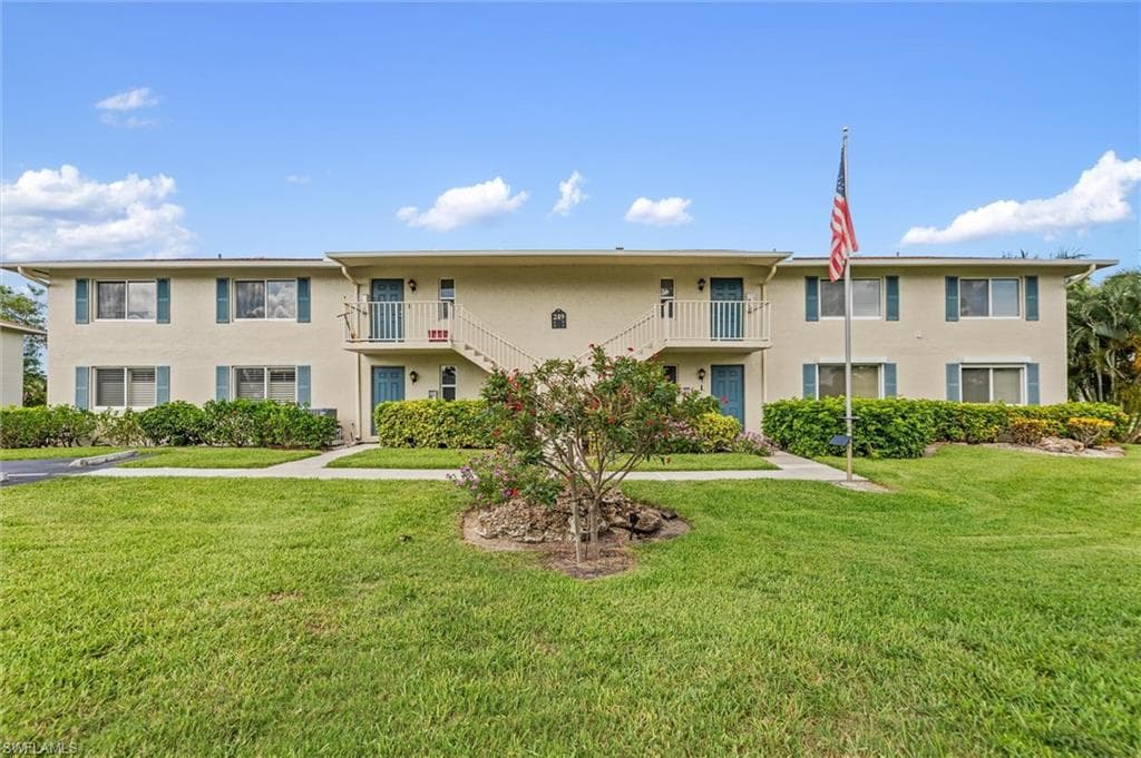 249 Memory Ln #4, Naples