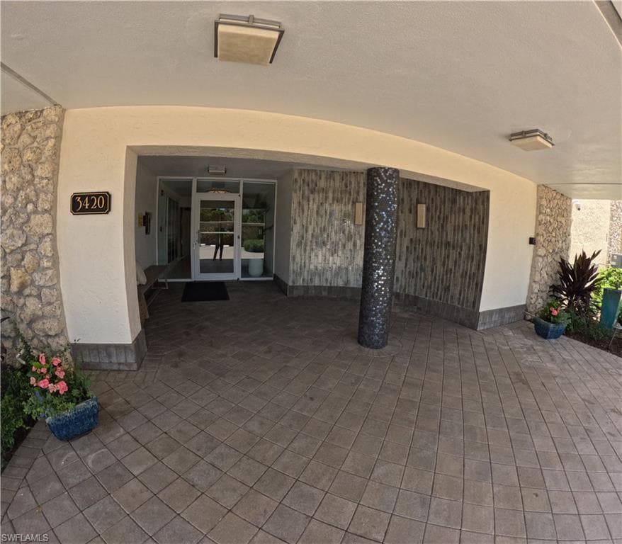 3420 Gulf Shore Blvd #43, Naples, photo 2