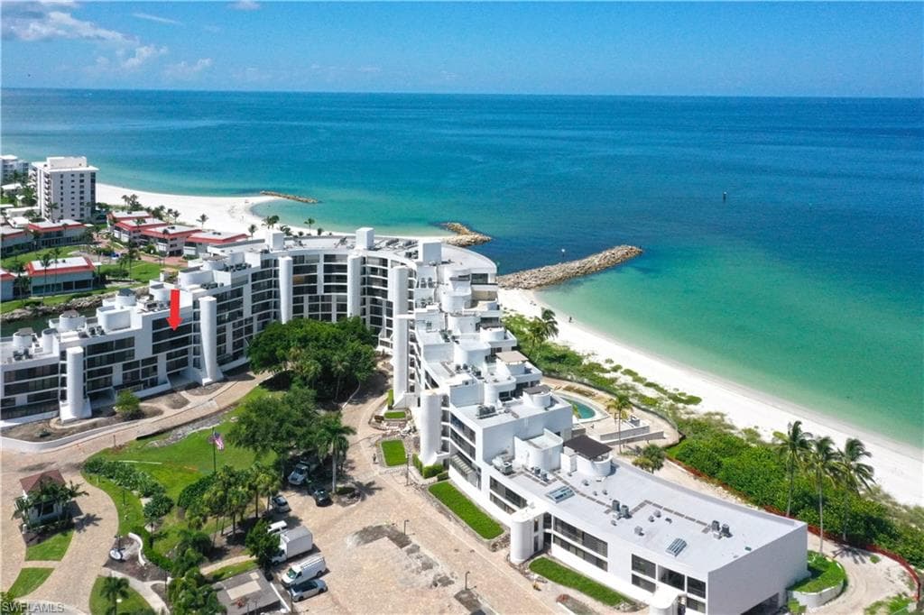 2316 Gulf Shore Blvd #411, Naples