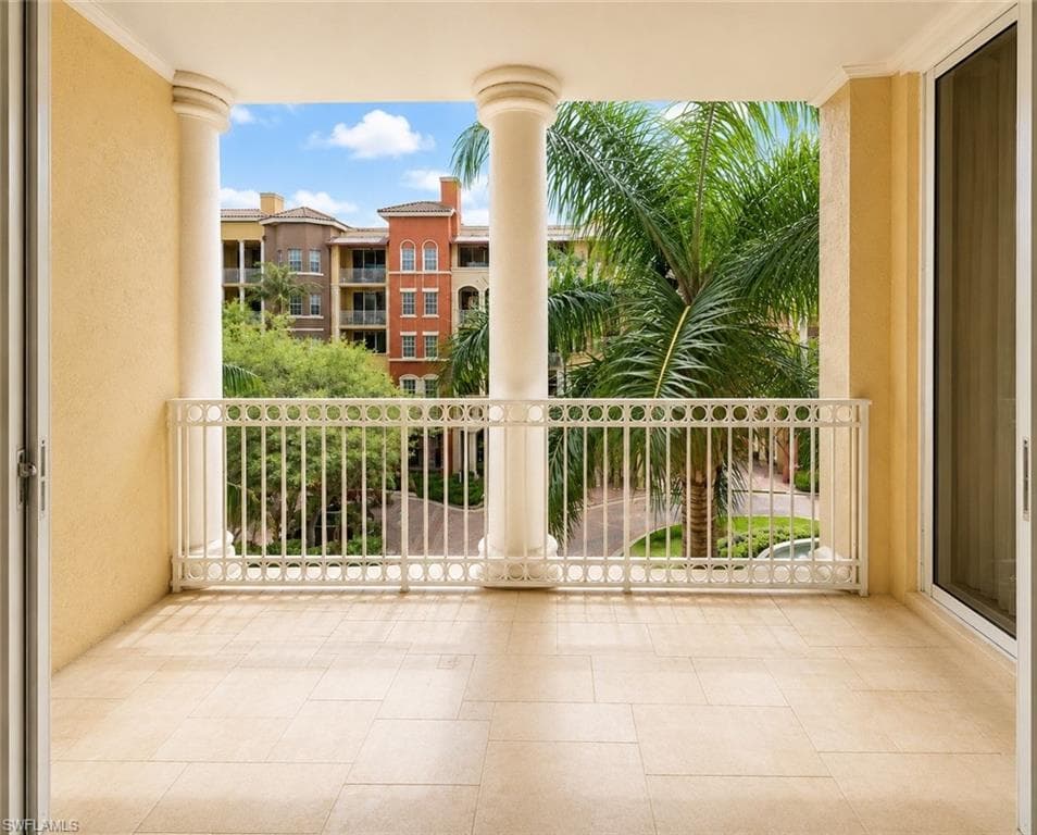 410 Bayfront Pl #2308, Naples, photo 2