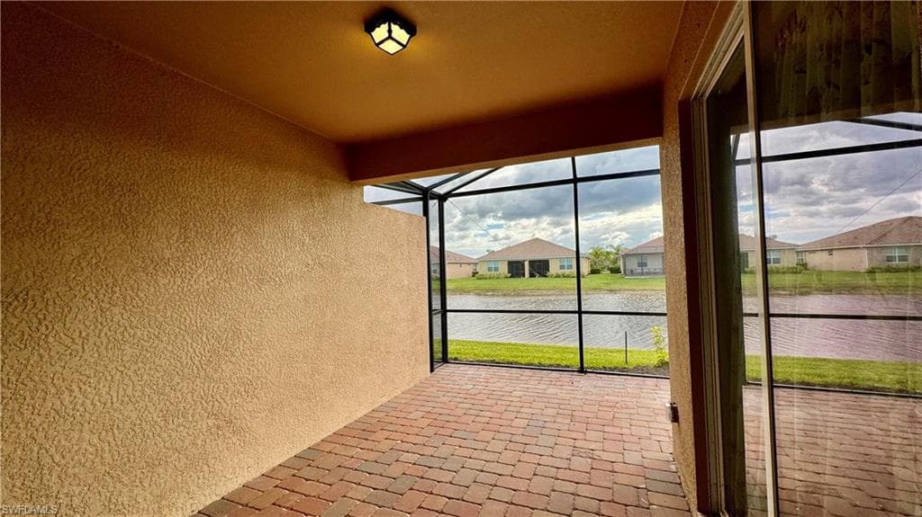 2066 Tamarron Ln, Naples, photo 3