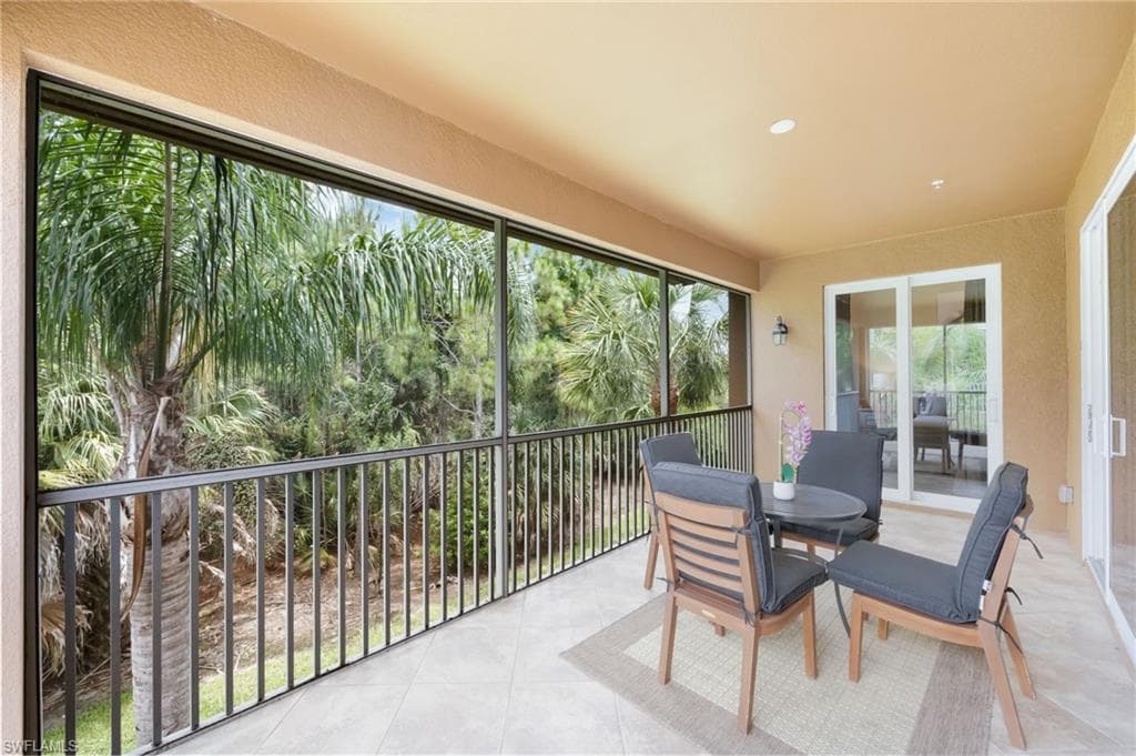 6657 Alden Woods Cir #201, Naples, photo 2