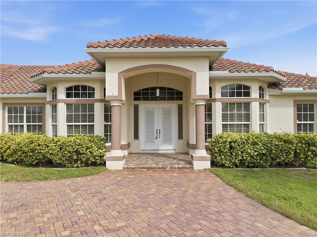 3622 Oasis Blvd, Cape Coral, photo 2