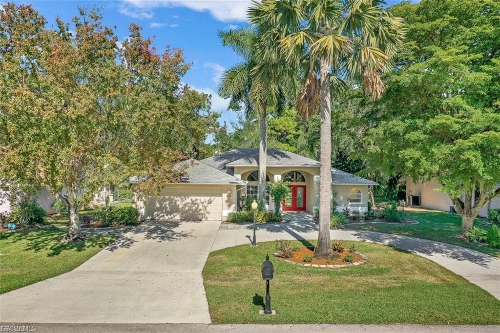 7903 Eagles Flight Ln, Fort Myers, photo 2