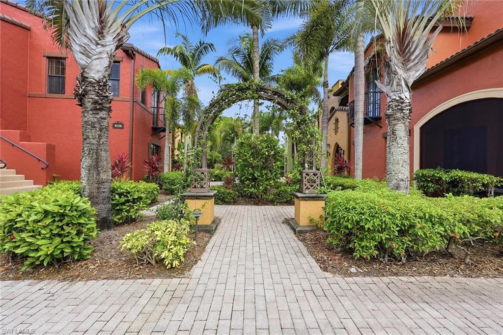 9126 Chula Vista St #12303, Naples, photo 2