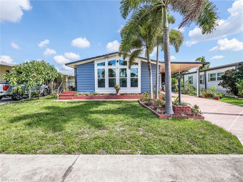 58 Oceans Blvd #58, Naples