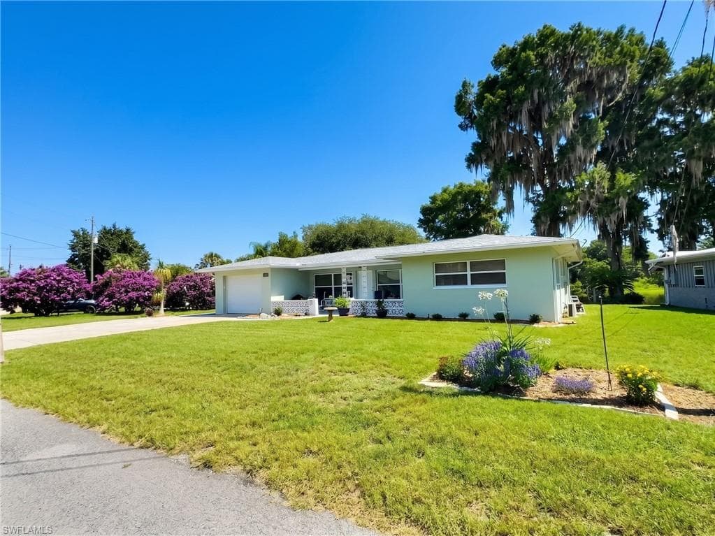 1745 Paradise Pt, Inverness, photo 3