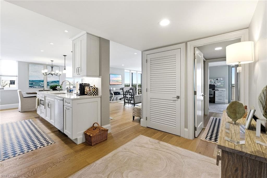 10420 Gulf Shore Dr #161, Naples, photo 2