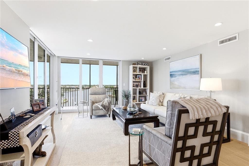 10420 Gulf Shore Dr #161, Naples, photo 3