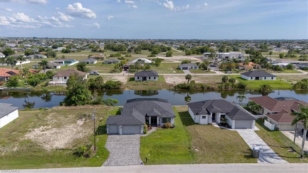 1504 17th Ter, Cape Coral, photo 2