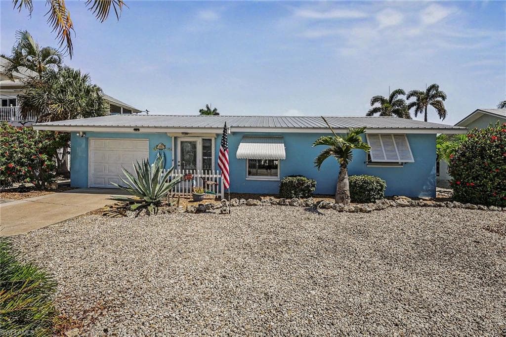 3608 Rita Ln, St. James City, photo 2