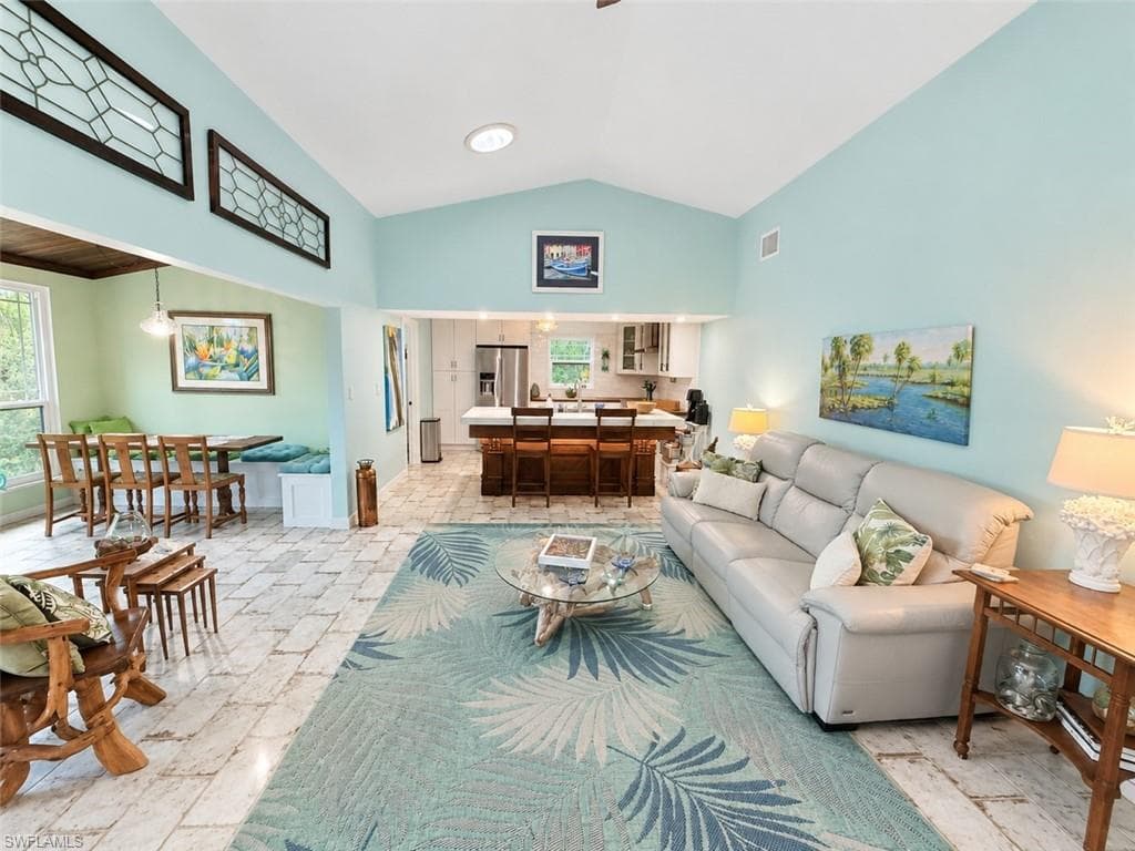 1318 Junonia St, Sanibel