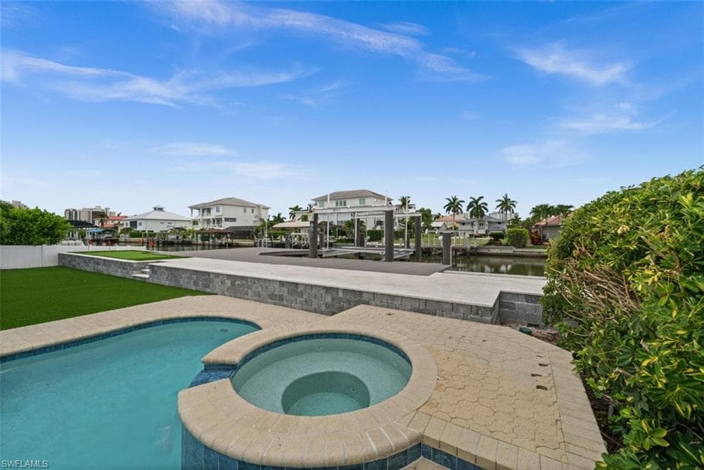373 Egret Ave, Naples, photo 3