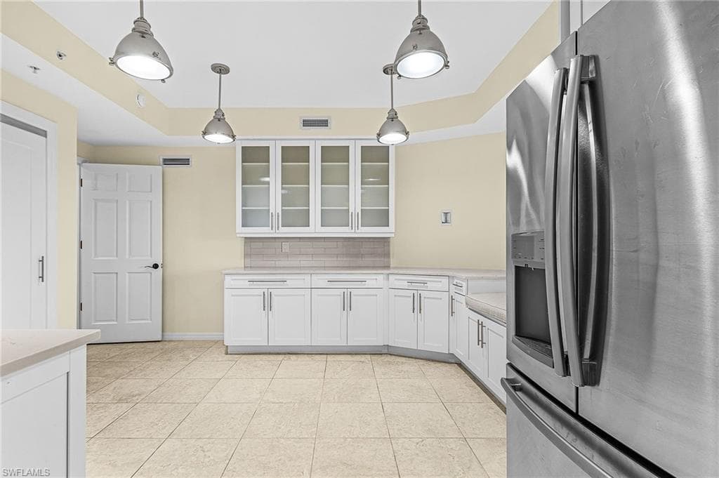 221 9th St #301, Naples, photo 3