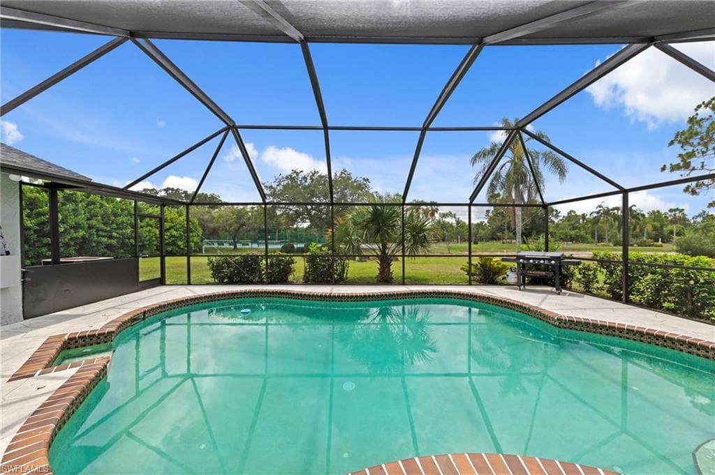 17209 Castleview Dr, North Fort Myers