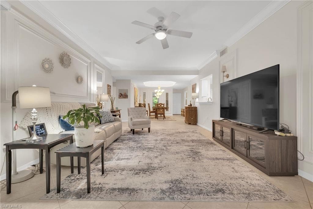 6735 Huntington Lakes Cir #102, Naples