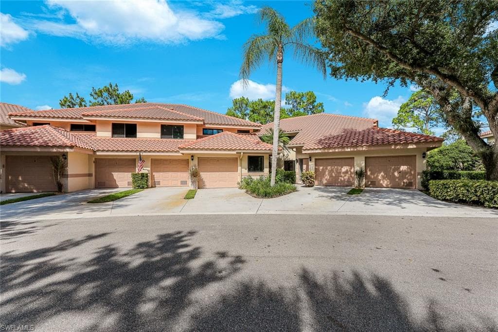142 Bennington Dr #8, Naples, photo 2