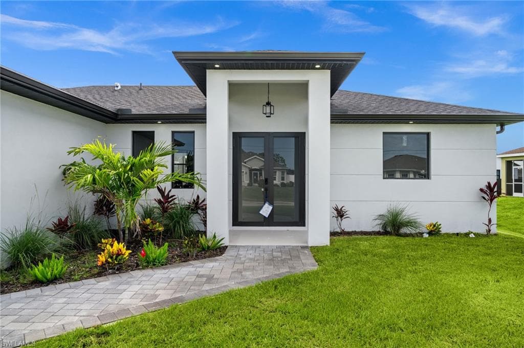 409 25th Pl, Cape Coral, photo 2