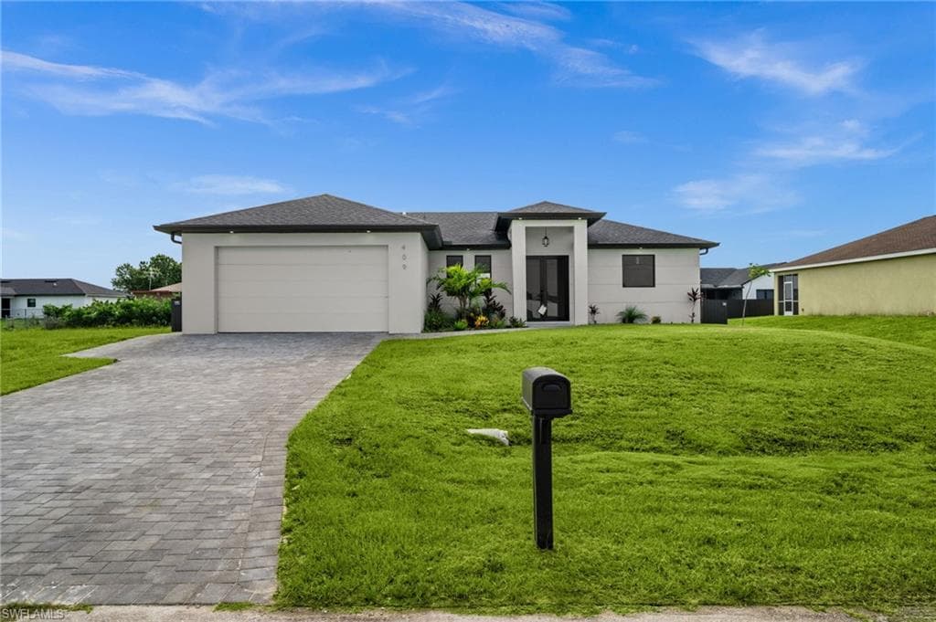 409 25th Pl, Cape Coral